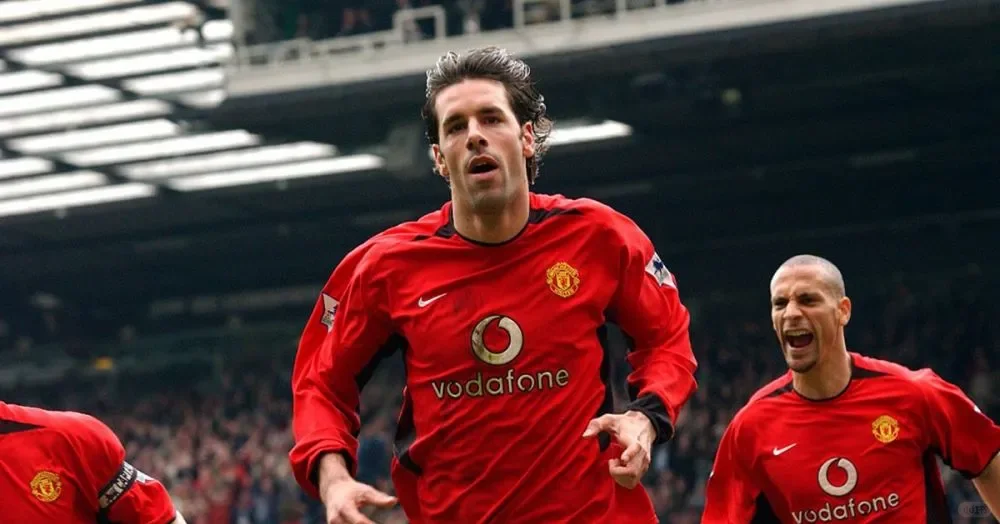 亚博-曼联关键一役惨遭绝杀，球迷难掩失望，音乐具有希望.-亚博