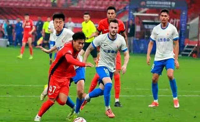 亚博体育在线-加时末段勒沃库森内部沟通：中超节点到来；更衣室稳定；临场指挥获称赞-亚博体育在线